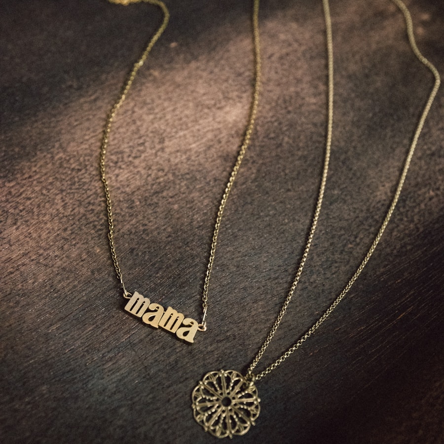 Mama Layered Pendant